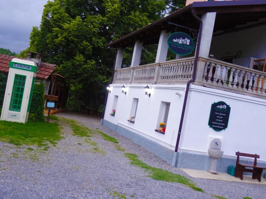 La Celestina Bed & Breakfast Piana Crixia Exterior foto